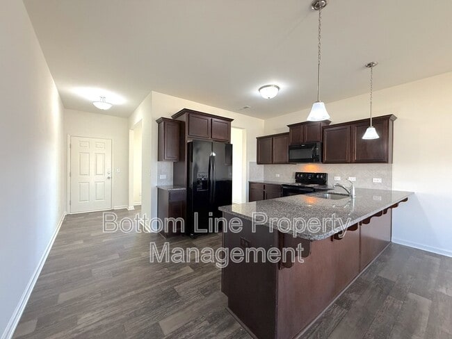 Building Photo - 523 Contentment Dr