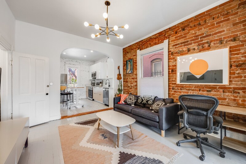 Foto principal - 2477 W Argyle Pl