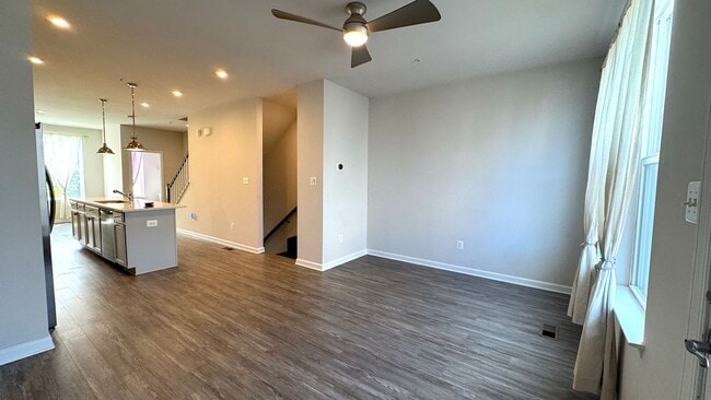 Building Photo - 7244 Clagett Dr