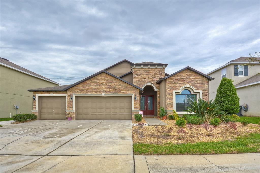 9764 Troncais Cir, Thonotosassa, FL 33592 House Rental in