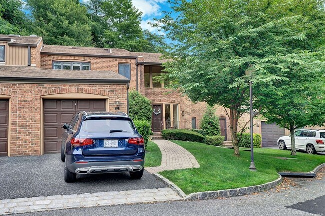 Building Photo - 72 Windsor Gate Dr