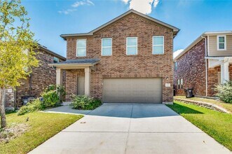 Building Photo - 613 Delaware Ave