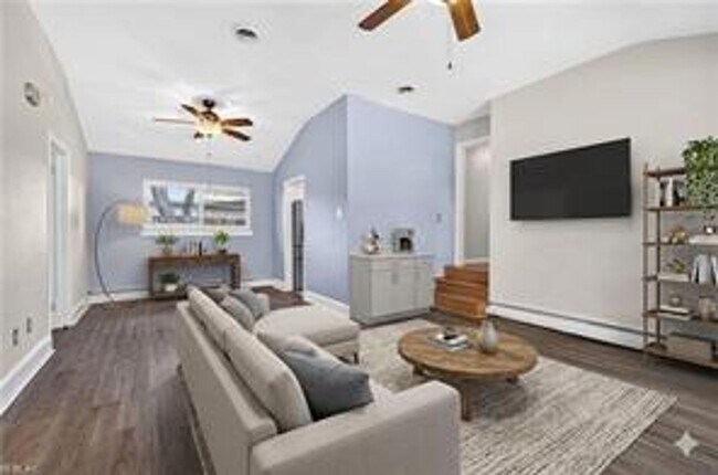 Foto del edificio - 803 Townsend Ct