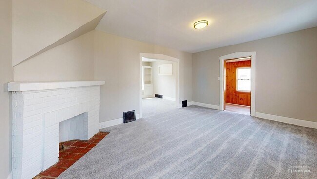 Foto del edificio - Cudell / West Boulevard Area - 3 bedroom/1...