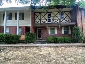 Building Photo - 6436 Macon Rd
