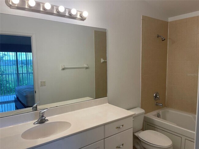 Foto del edificio - 3166 Sun Lake Ct