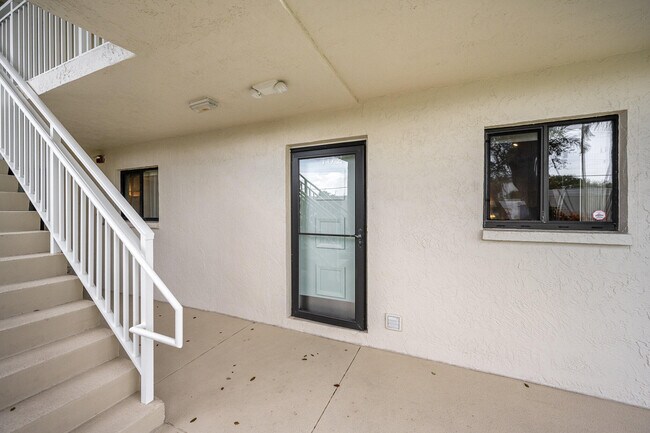 Foto del edificio - 1595 N Atlantic Ave