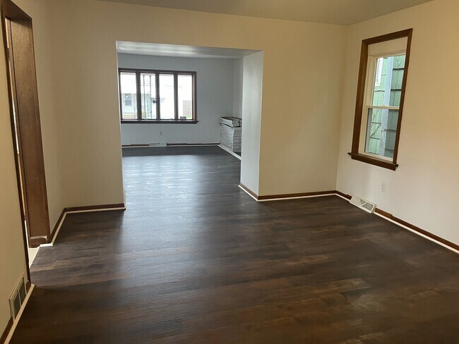 Foto del edificio - 635 E 24th St