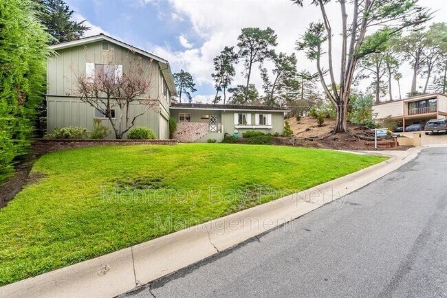 Building Photo - 1411 Augusta Pl