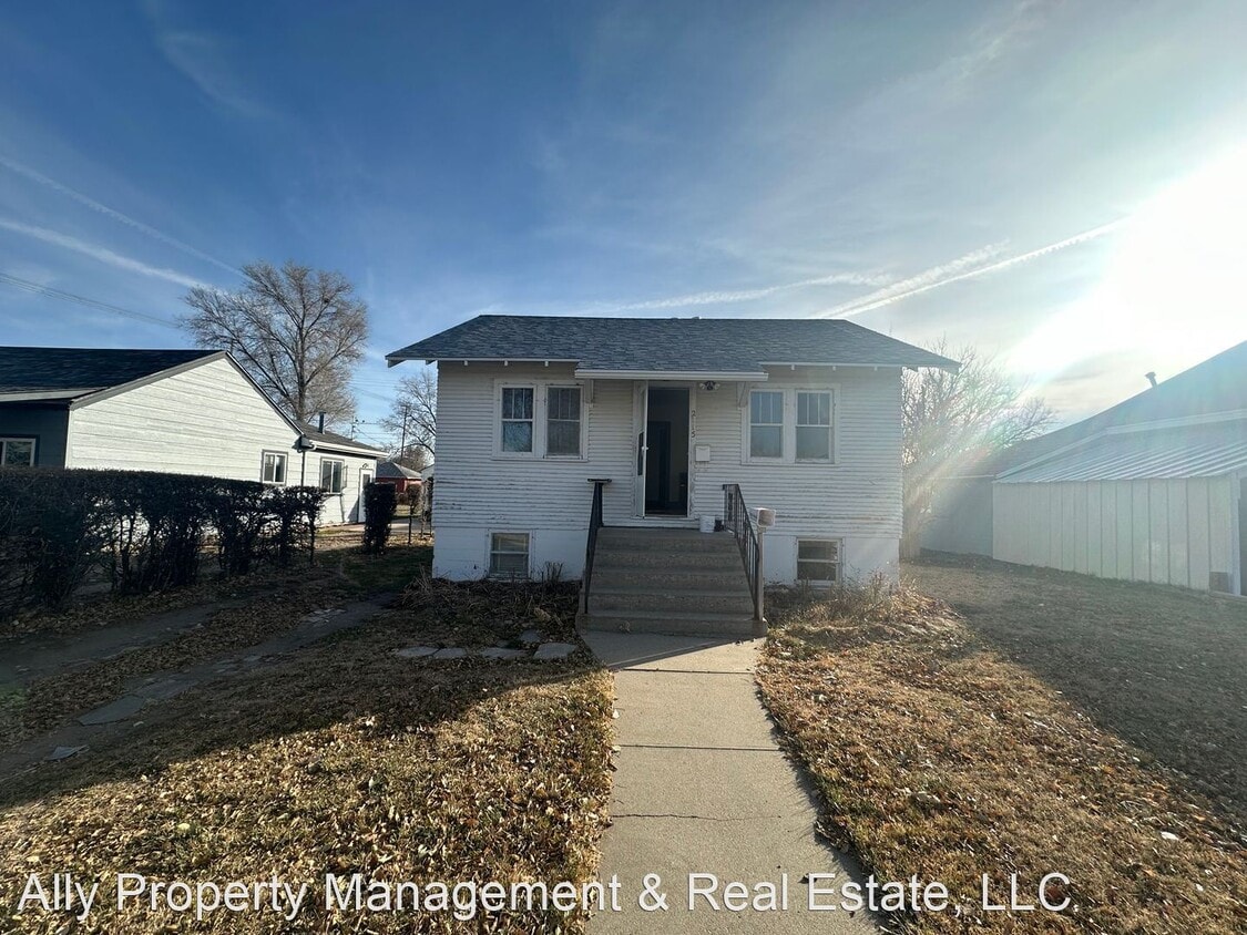 2115 Ave F, Scottsbluff, NE 69361 House Rental in Scottsbluff, NE