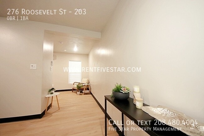 Building Photo - 276 Roosevelt St