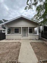 Building Photo - 1434 Pine St