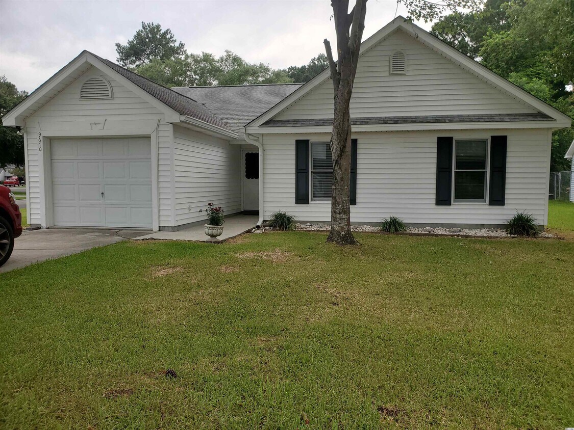 Primary Photo - 9670 Middleton Ct