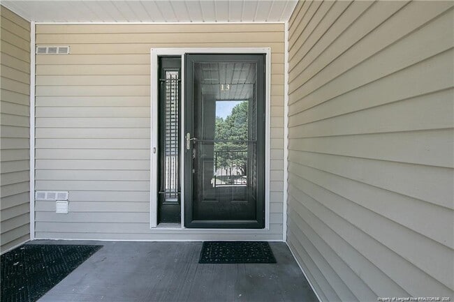 Building Photo - 3351 Galleria Dr