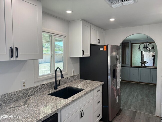 Building Photo - 20775 Tara Springs Rd