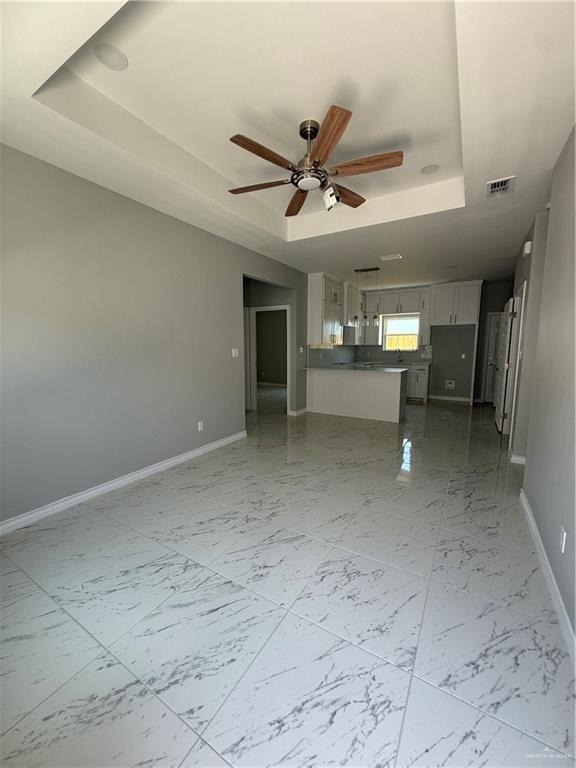Foto del edificio - 15 Rosewood Ln