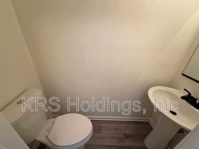 Foto del edificio - 30 Terri Sue Ct