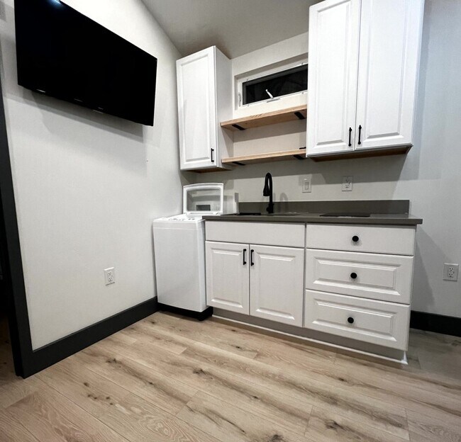 Building Photo - 8522 S 5750 W