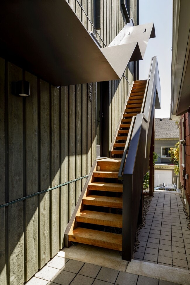 Photo - Modern Architecture in a Stunning Coliving Building! Amazing Neigborhood! Apartment