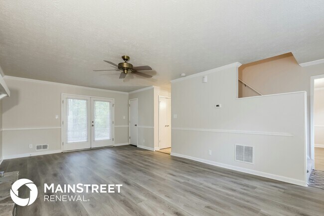 Foto del edificio - 2149 Logan Dr