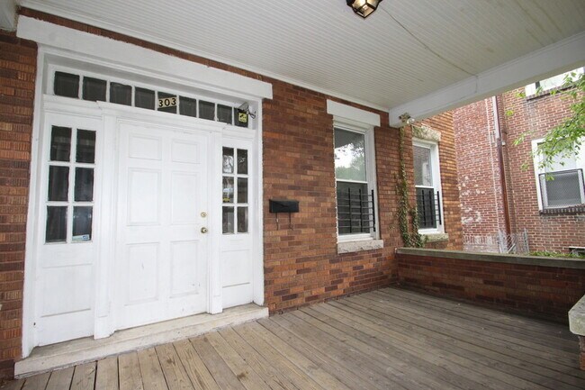 Foto del edificio - 303 E University Pkwy