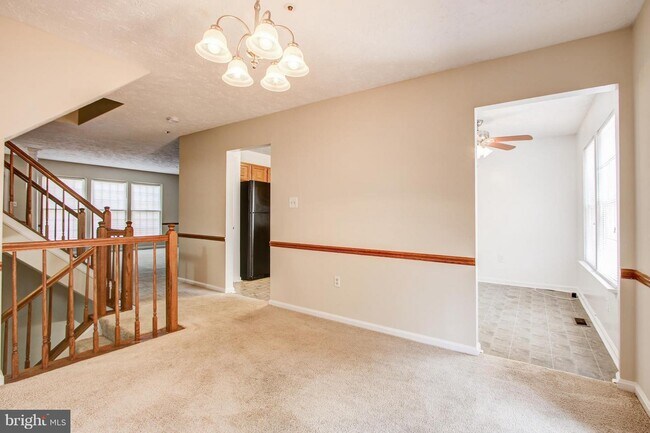 Foto del edificio - 12825 Carousel Ct