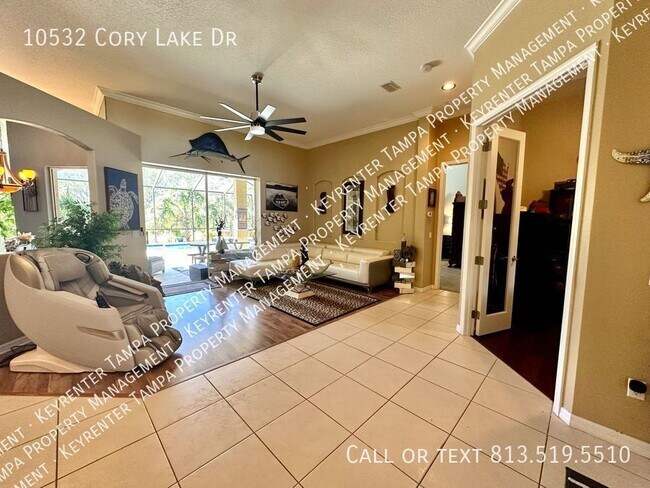Foto del edificio - Fully furnished 5 Bed/ 4 Bath Rental!