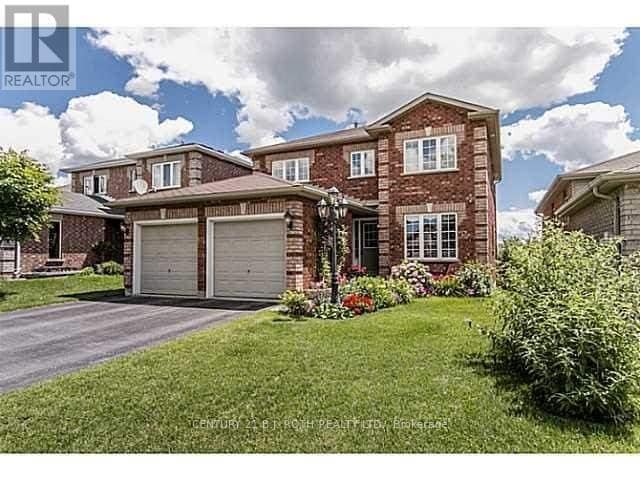 Photo principale - 45-45 Butternut Dr