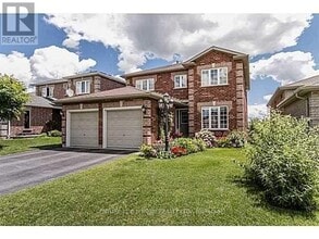 Building Photo - 45-45 Butternut Dr