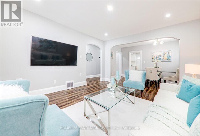 Photo du bâtiment - 270 Rupert Ave