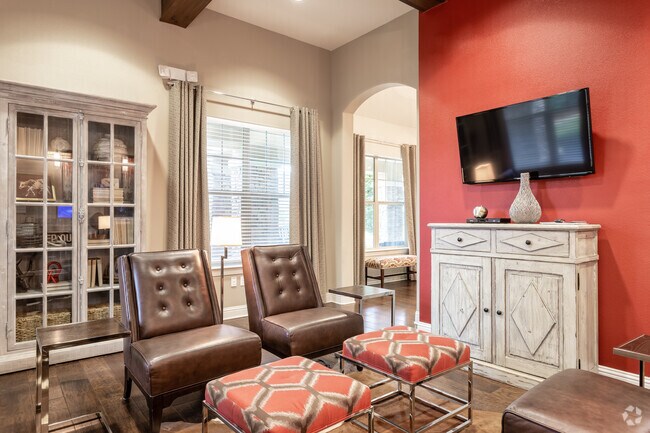Interior Photo - The Boulders On Fern