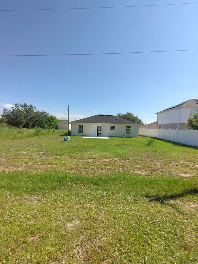 Foto del edificio - 1949 Manatee Ct
