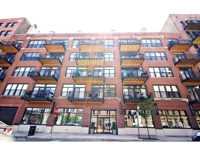 Foto principal - 375 W Erie St