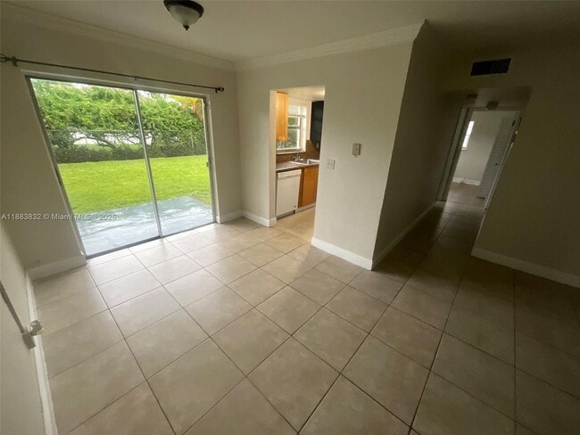 Foto del edificio - 3090 Coral Springs Dr