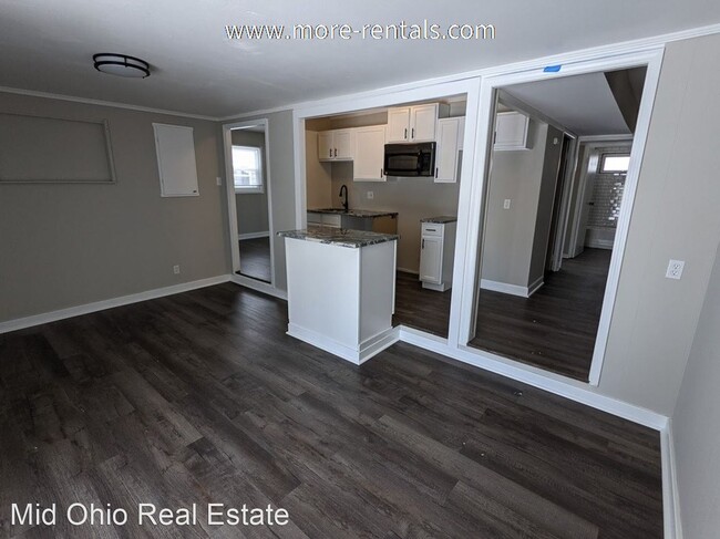 Building Photo - 3 br, 1 bath House - 1028 South Hampton