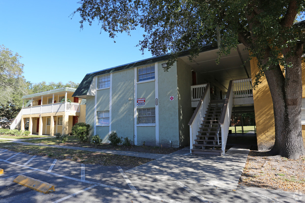 Primary Photo - Cornerstone Apartments