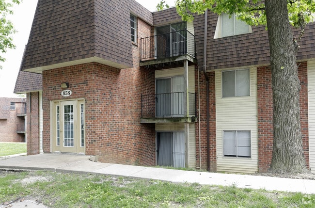 Building Photo - Rivertrail Apartments