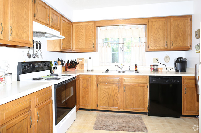 Kitchen - North Road Townhomes