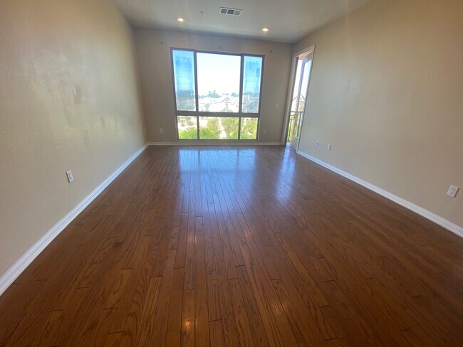 Family View - 3887 Pell Pl