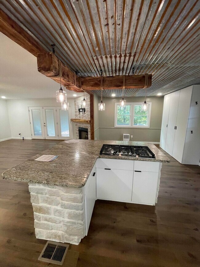 Foto del edificio - 2110 Bracey Cir