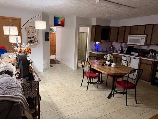 Foto del edificio - 14531 Stephen St