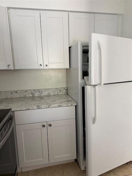 Foto del edificio - 1581 NE 34th Ct