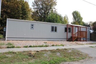 Building Photo - 7545 S Dillard Ave