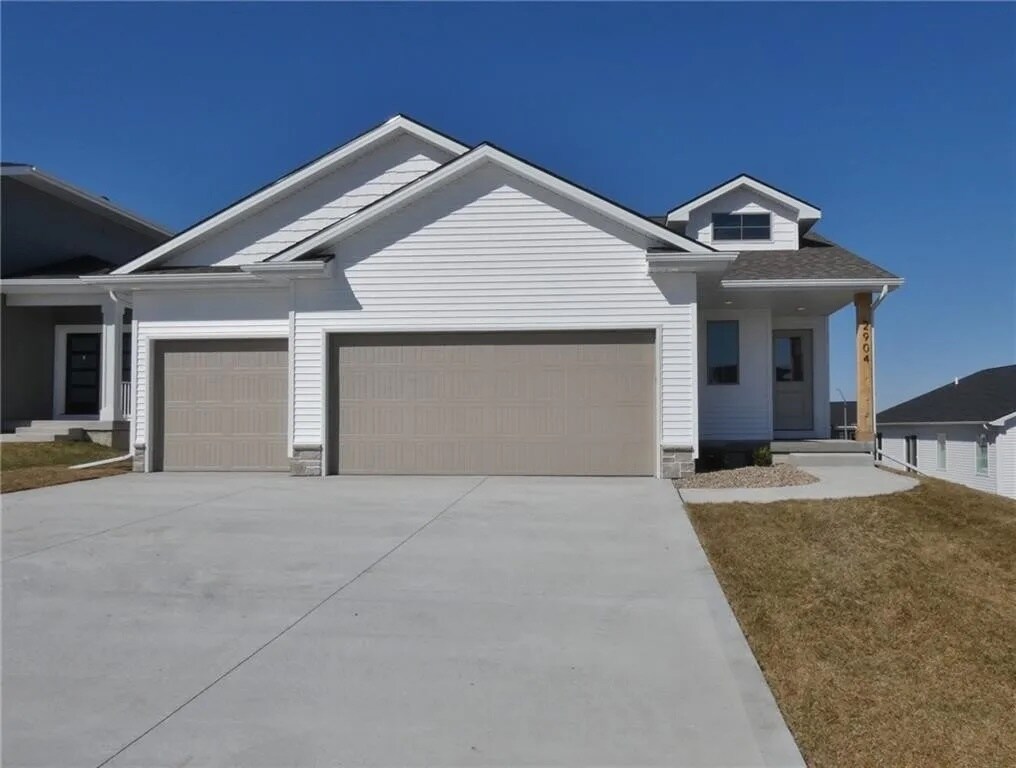 Foto principal - 2904 Bluebell Ln