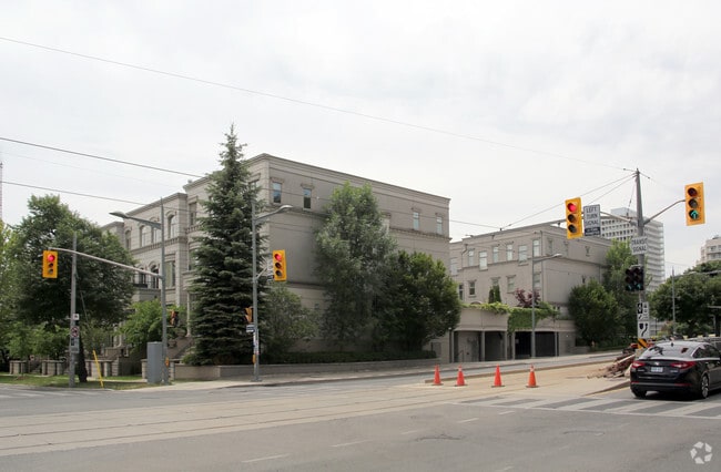 Russell Hill Townhomes