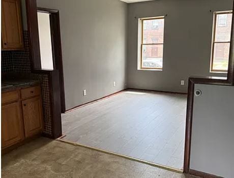 Building Photo - 27 Vliet St