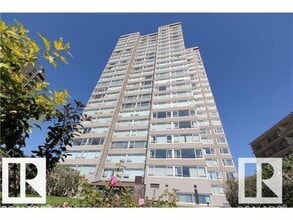 Building Photo - 10011 123 St NW