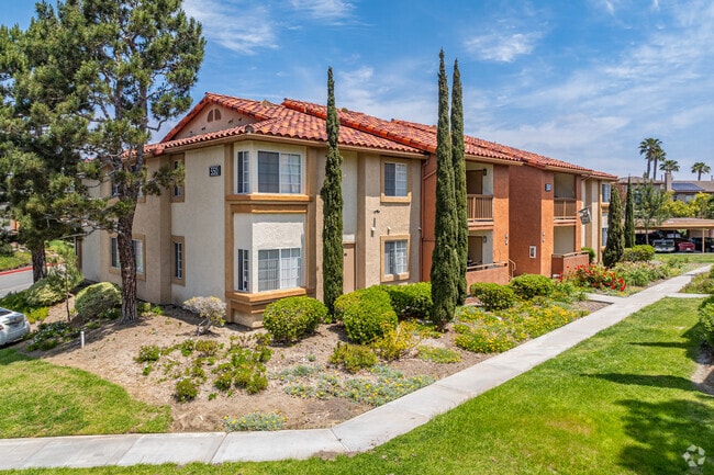 4398 Rainier Way Oceanside, CA 92058-7934 - Riverview Springs