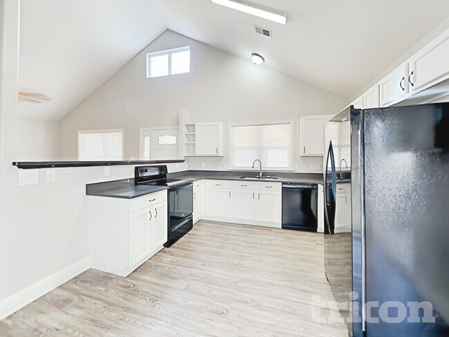 Foto del edificio - 4818 Samuel Richard St