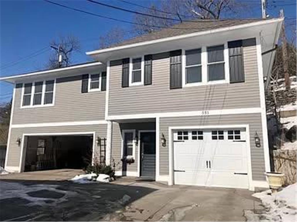 Foto principal - 555 Grand Hill